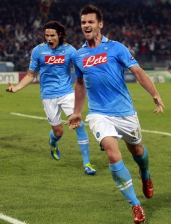 年也逐渐走 年也逐渐走